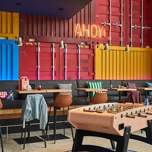 Moxy Hotel