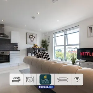 Apartment Relaxing Atlantic Mansions By Smart Short Lets & Serviced With Free Wifi, Southampton