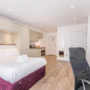 Town Or Country - Canute Apartamento